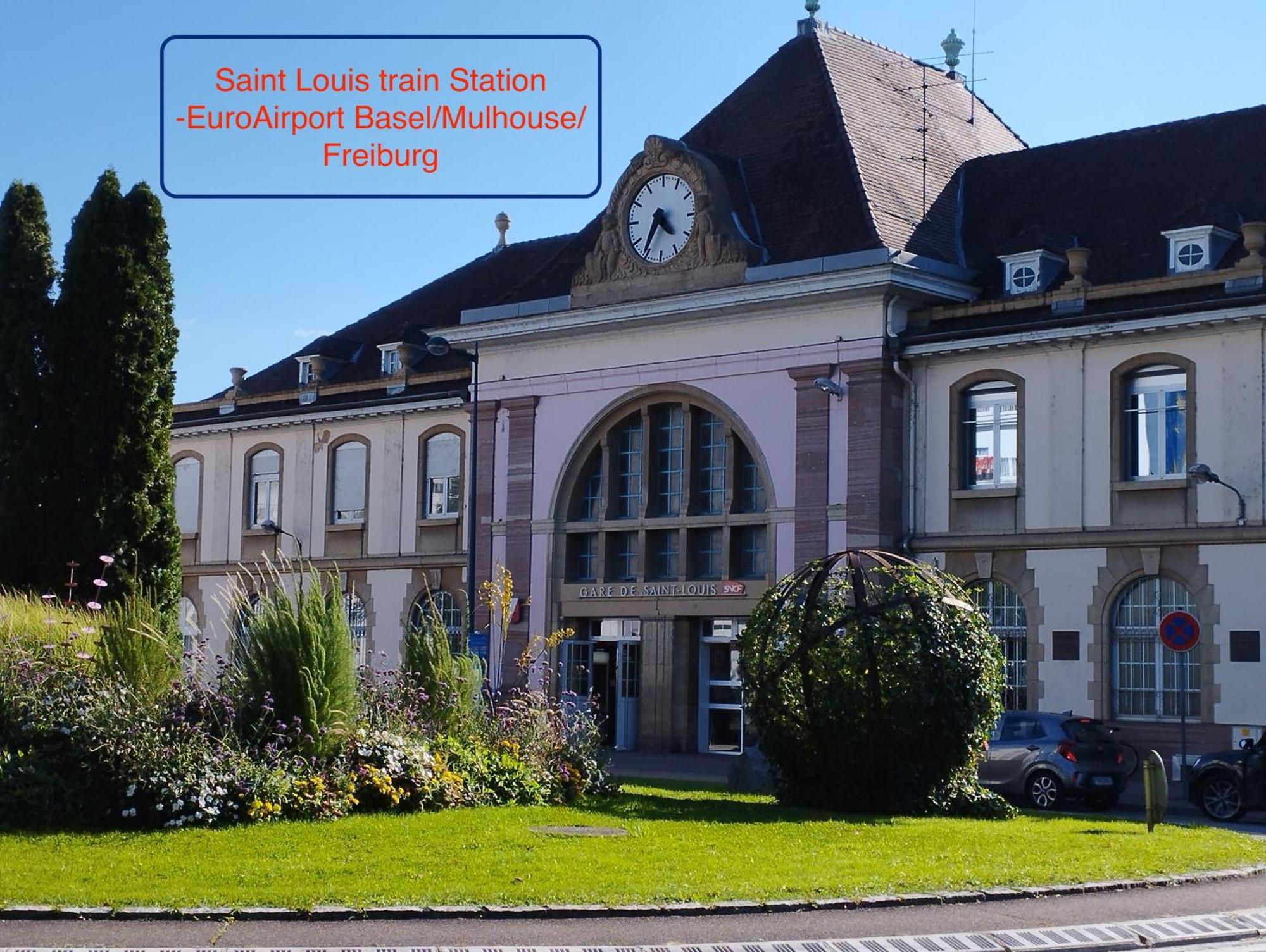 2 Louis - Euroairport - Basel - Train Station